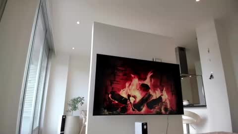 Snapshot of miaduval chatting on 12/17/24, 09:16 Mia online show from 12/17/24, 09:16