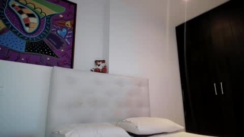 Snapshot of miaduval chatting on 02/18/25, 11:08 Mia online show from 02/18/25, 11:08