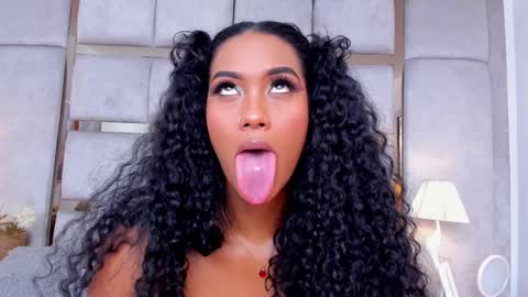 Snapshot of miaebony_ chatting on 12/06/24, 11:14 Call me Mia online show from 12/06/24, 11:14