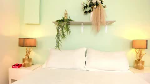 Call me Mia online show from 04/04/26, 09:45