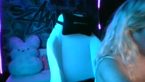 Snapshot of miaellababy chatting on 10/01/25, 04:29 miaellababy online show from 10/01/25, 04:29