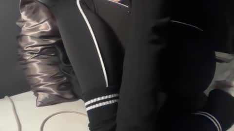 Snapshot of miafilms chatting on 12/20/25, 11:01 miafilms online show from 12/20/25, 11:01