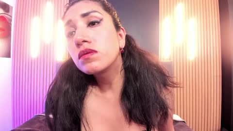 Mia Carter  Schedule 800 - 1430 gtm-5 online show from 03/02/26, 07:26