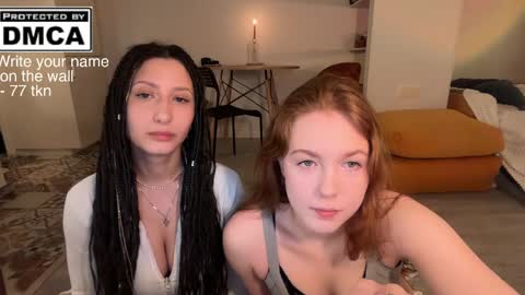 Mia online show from 04/01/26, 10:51