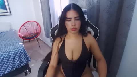 Snapshot of miafunny5 chatting on 10/11/25, 06:17 miafunny5 online show from 10/11/25, 06:17