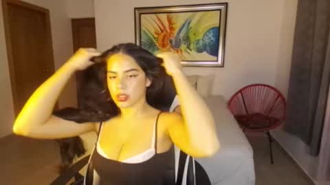 Snapshot of miafunny5 chatting on 11/12/25, 11:03 miafunny5 online show from 11/12/25, 11:03