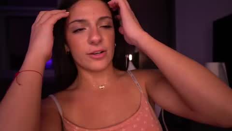 Mia online show from 06/15/26, 03:09