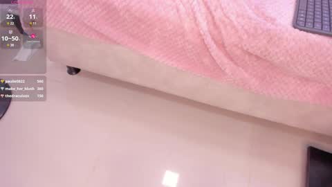 Snapshot of miagiorgia chatting on 01/09/25, 09:16 Mia online show from 01/09/25, 09:16