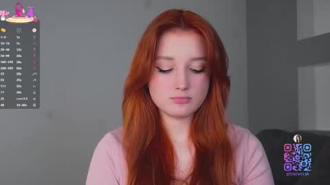 Snapshot of miagloww chatting on 11/25/25, 03:12 Mia online show from 11/25/25, 03:12