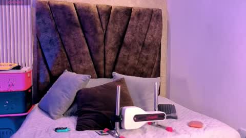 Snapshot of miagomezx chatting on 02/04/26, 07:09 miagomezx online show from 02/04/26, 07:09