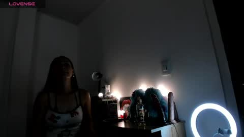 Mia online show from 06/04/26, 06:47