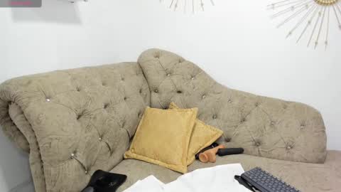 Miah Collins online show from 02/14/25, 11:53