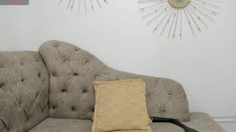 Miah Collins online show from 02/15/25, 03:17