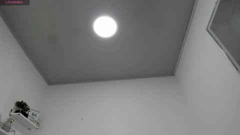 Miah Collins online show from 11/27/25, 07:49