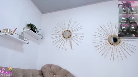 Miah Collins online show from 06/30/26, 06:31