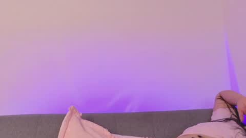 miah new independent model acount online show from 07/28/26, 12:51