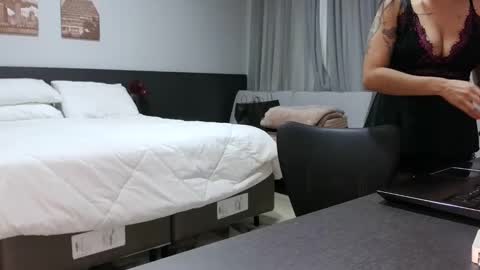 Snapshot of miahale chatting on 12/08/24, 12:18 Ms Mia Owner Of Your Mind online show from 12/08/24, 12:18