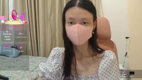 miahchan68 online show from 12/14/25, 05:18