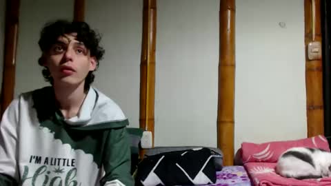 Mia  Sam online show from 04/05/26, 08:50