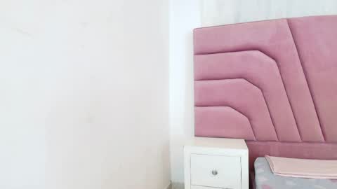 miajhonsonx online show from 03/28/26, 07:24