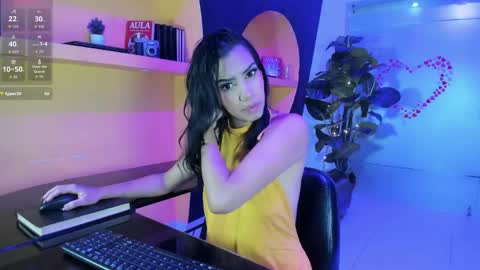 Snapshot of miakarsson chatting on 04/01/26, 12:06 Mia online show from 04/01/26, 12:06