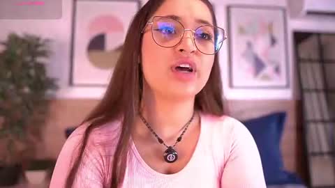 Mia  online show from 07/11/26, 11:35
