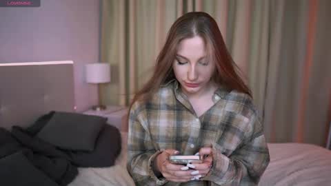 milanaaaa online show from 02/27/25, 01:16