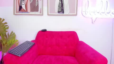 Mia Khalifa online show from 11/12/25, 03:40