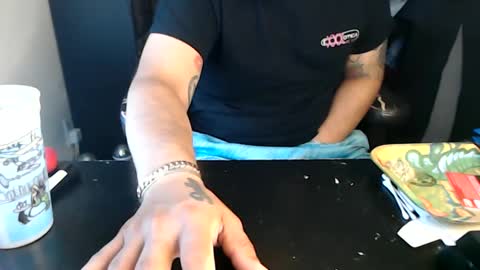 Mark online show from 10/01/25, 03:40