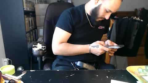 Mark online show from 02/25/26, 08:29