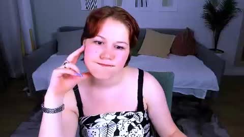 mialacrice online show from 06/12/26, 06:40