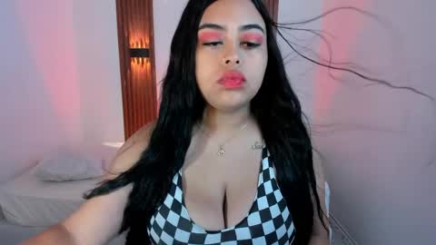 mialane3 online show from 05/24/26, 11:37