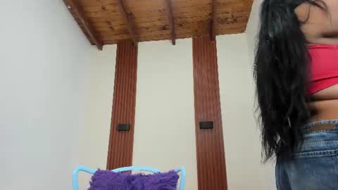 mialane3 online show from 06/10/26, 11:31