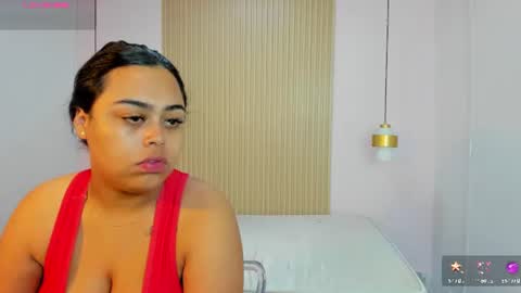 mialane3 online show from 06/25/26, 11:37