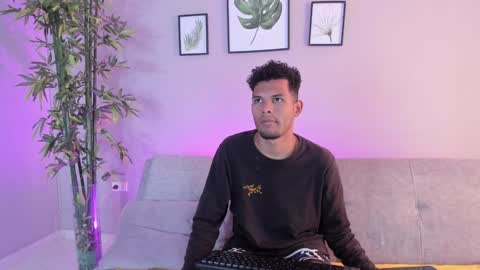 Mia online show from 02/03/25, 09:50