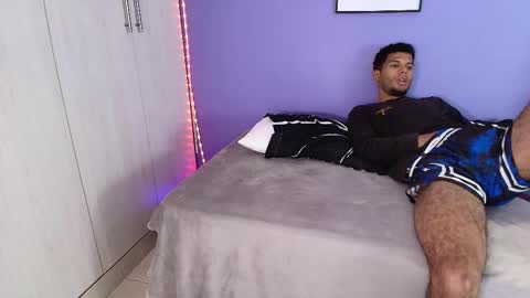 Mia online show from 02/14/25, 10:25