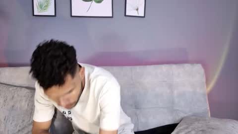 Mia online show from 11/22/25, 07:02