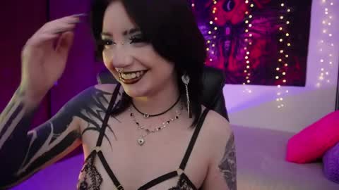 Lili online show from 04/07/26, 02:34