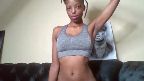 Muffin online show from 04/11/26, 04:39