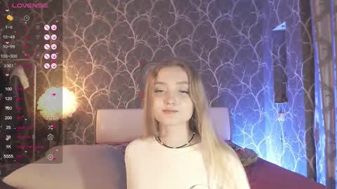 Mia online show from 02/10/26, 05:17