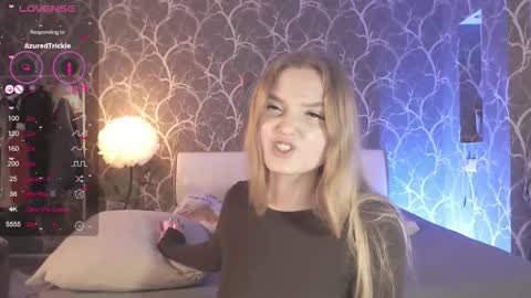 Mia online show from 03/15/26, 03:18