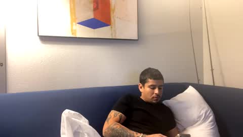 miamiclos1 online show from 01/31/25, 03:20