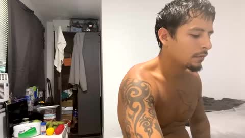 miamiclos1 online show from 09/25/25, 07:39