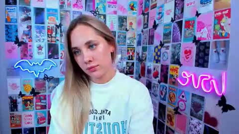 Snapshot of miamilas chatting on 09/11/25, 09:26 miamilas online show from 09/11/25, 09:26