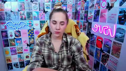 Snapshot of miamilas chatting on 10/03/25, 07:00 miamilas online show from 10/03/25, 07:00