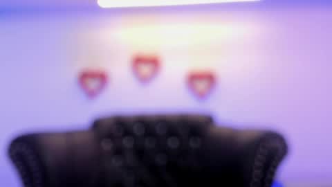 Mia   -5 7001400 Follow  online show from 02/22/25, 03:58