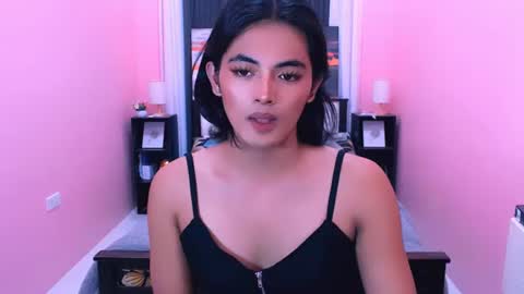 Snapshot of miamoreamara69 chatting on 06/18/26, 05:41 miamoreamara69 online show from 06/18/26, 05:41