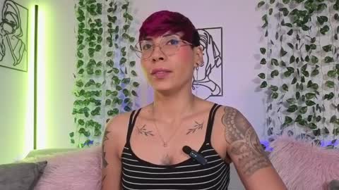 Mia Morgann online show from 03/31/26, 01:40