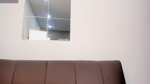 Mia online show from 01/10/26, 08:16