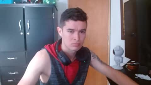 miaou_miaou online show from 02/09/25, 06:05